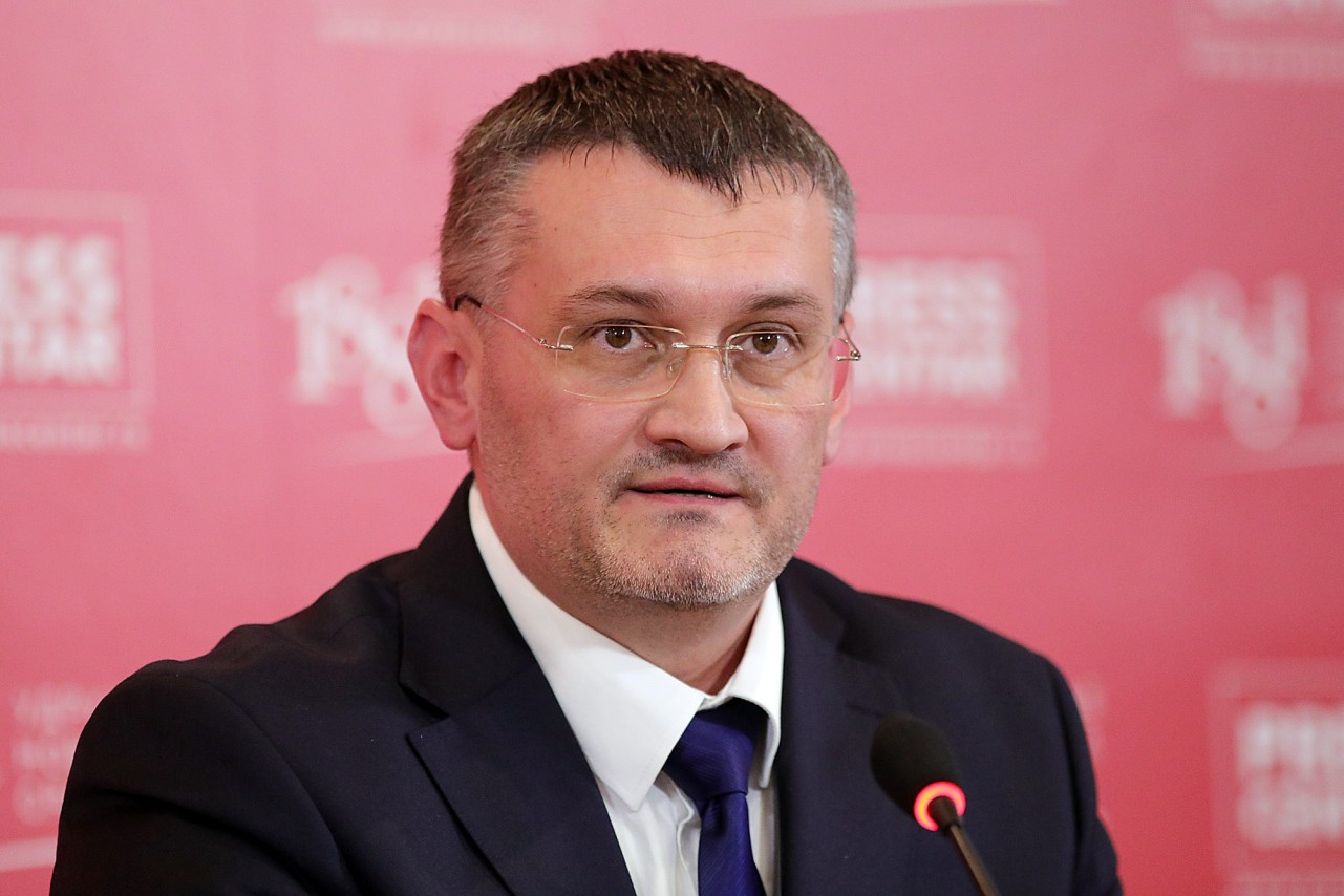 Aleksandar Tanasković
30/11/2021